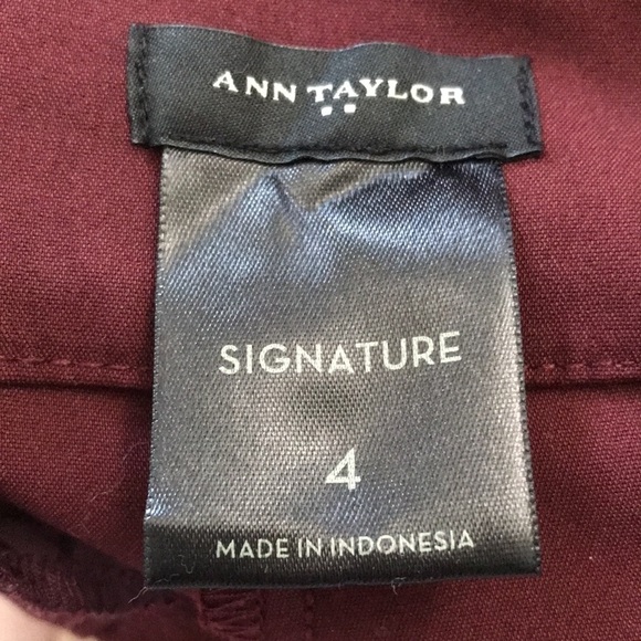 ANN TAYLOR Signature Wine Ankle Pants Size 4 - Picture 9 of 9